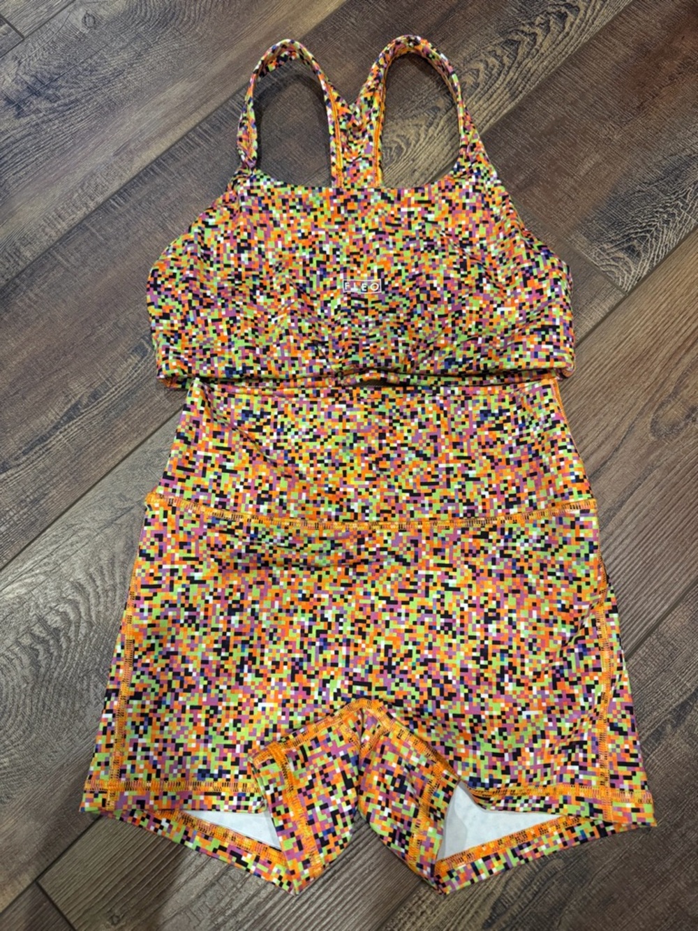 Fleo shorts and sports bra set